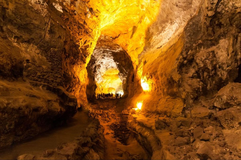 cueva de los verdes - lanzarote