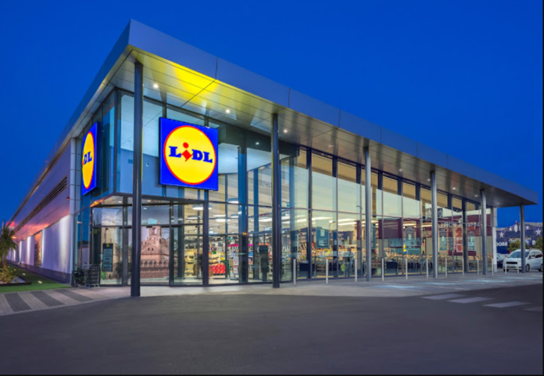 Supermarket Lidl in Puerto del Carmen