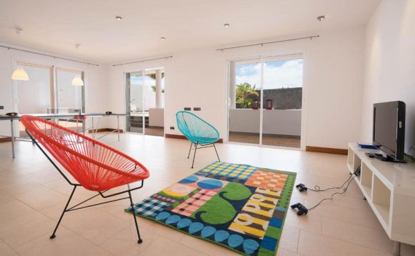 Villa in Lanzarote with Games Room