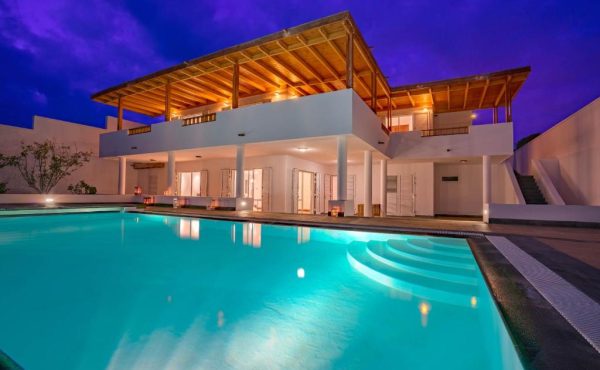 Private pool at the villa in lanzarote